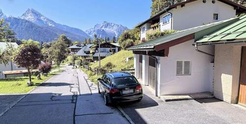 1 - Wohnen über Berchtesgaden: 4-Familienhaus mit unverbaubarem Watzmannblick