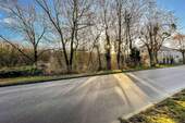 Grundstücksansicht Straße - 