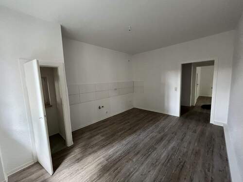 2.jpg - Etagenwohnung mit 82,00 m² in Zwickau zur Miete