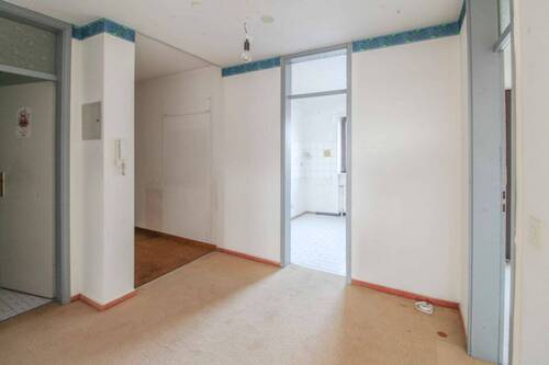 Flur - Etagenwohnung mit 94,20 m&sup2; in Zwingenberg zum Kaufen