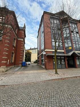 Hausansicht - 1 Zimmer Gewerbeobjekt (Büro, Produktion, Verkauf) zum Kaufen in Chemnitz