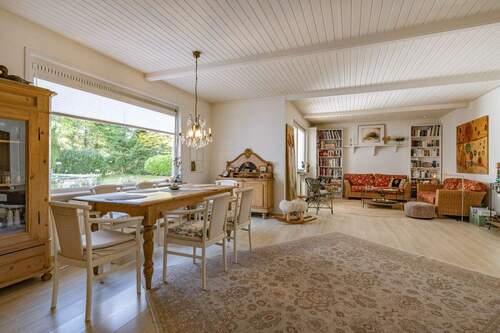 Essbereich - 5 Zimmer Doppelhaushälfte in Ellerbek