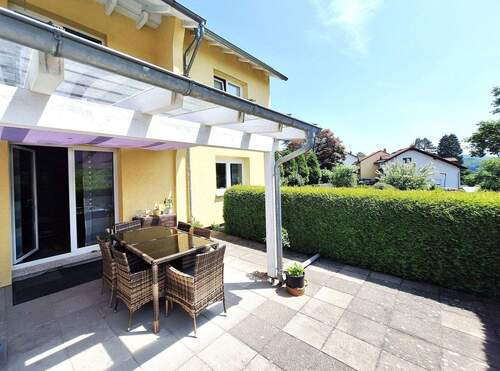 Terasse - Charmante Doppelhaushälfte mit großem Garten und Weitblick