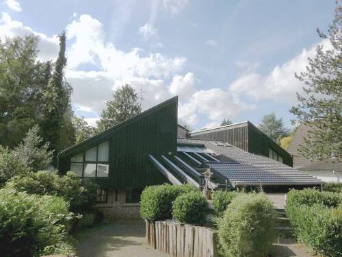 Vorderansicht - 9 Zimmer Einfamilienhaus in Ratingen