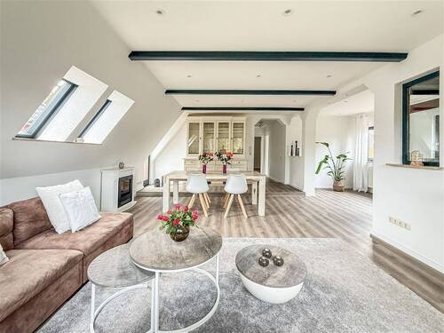 Hausansicht - 2 Zimmer Etagenwohnung in Hamburg