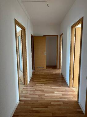 Eingangsbereich/Flur - 3 Zimmer Etagenwohnung zur Miete in Kirchberg