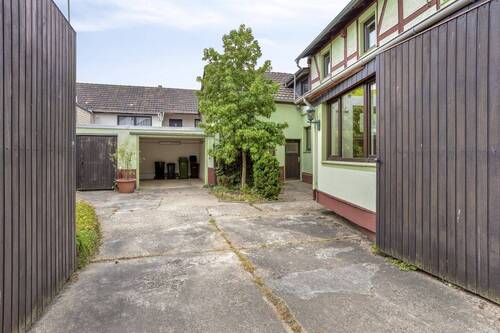 Hof - 4 Zimmer Einfamilienhaus in Wachtberg