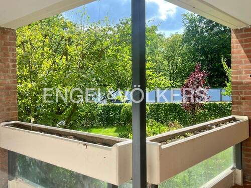 ... nach Südwesten ausgerichtet und Blick ins Grüne - 