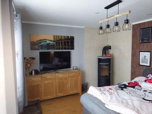 SChlafzimmer/2. WZ EG - 