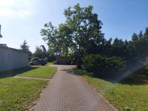 Auffahrt - 5 Zimmer Doppelhaushälfte in Bentzin