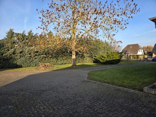 Grundstück vorn - Doppelhaushälfte mit 140,60 m² in Bentzin zum Kaufen