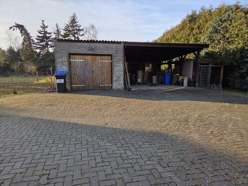 Garage und Carport - 