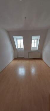 Wohnraum 1.jpg - ursprüngliche 4 Raumwohnung mit Balkon in Gohlis