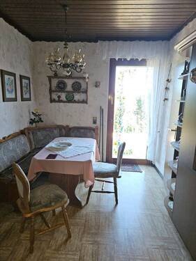 OG: Küche und Essecke, Ausgang auf Dachterrasse - 