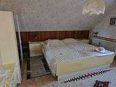 DG: Schlafzimmer - 
