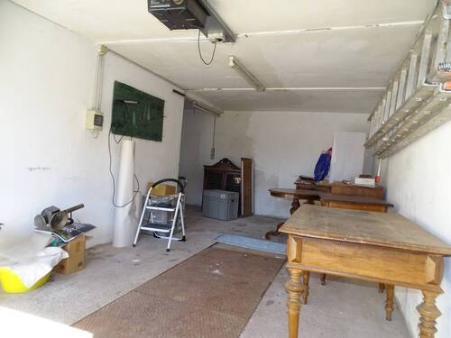 Garage mit Grube - 