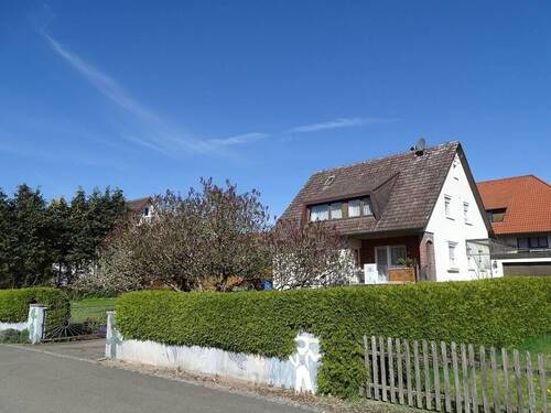 Frontansicht - Einfamilienhaus mit 128,80 m&sup2; in Tuningen zum Kaufen