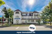 Hausfrontansicht - Investieren in Neuenhagen: optimieren - 2 Einheiten werden frei
