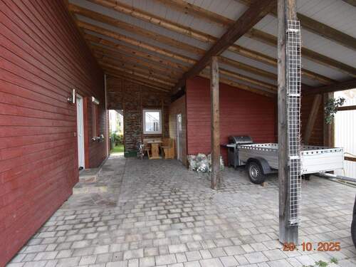 Carport - 4 Zimmer Mehrfamilienhaus, Wohnhaus in Bechhofen