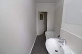 Bad mit Wanne - 3 Zimmer Etagenwohnung zur Miete in Freiberg
