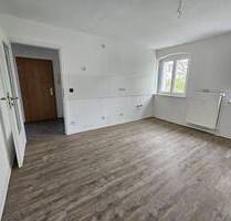 Werden Sie Mieter dieser tollen 4-Raum Wohnung im grünen Lemsdorf - Magdeburg