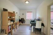 Ess- oder Arbeitszimmer - 