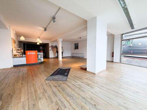 Bild 3 - Halle in Coburg