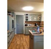 Renoviertes Einfamilienhaus mit Einliegerwohnung, großer Scheune und Stallungen in Hünfeld, Ortsteil bei Fulda