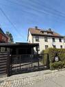 Hausansicht - Doppelhaushälfte mit großer Garage, Carport, Wa, Du. und sonnigem Grundstück am Stadtrand