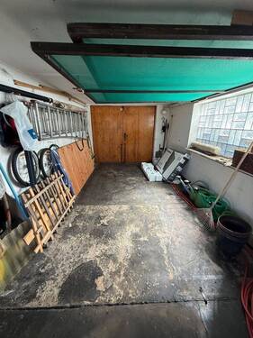 Garage - 