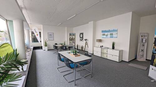 PXL_20240305_103911823Showroom.jpg - Wohnen und Arbeiten im Loft - Büro, Praxis, Lager in bester Lage!