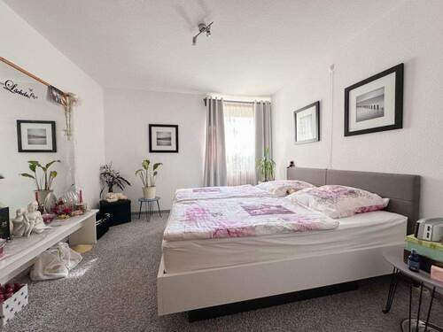 Schlafzimmer - 5 Zimmer Etagenwohnung in Coburg