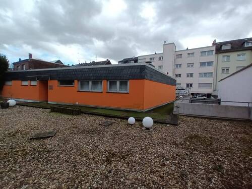 Außenansicht - Praxis Büro Bungalow mit Tiefgaragenplatz im Herzen von Rheydt