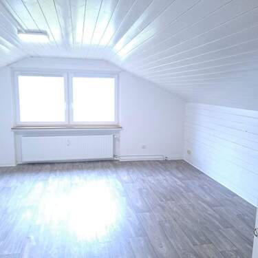 Bild 3 - 1 Zimmer Etagenwohnung in Schürsdorf