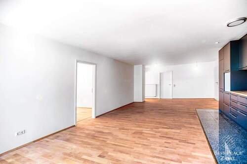 Wohn-/Ess-/Kochbereich - 4 Zimmer Etagenwohnung in München