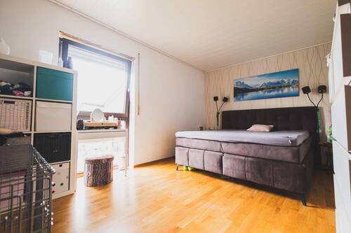 Schlafzimmer DG. - 