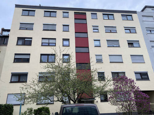 Bild1 - Fernblick inklusive! Großzügige ETW samt Dachterrasse und Garage!