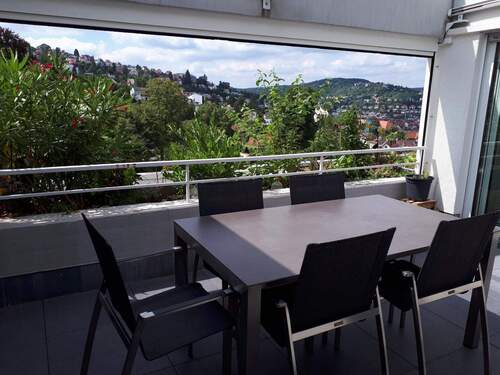Dachterrasse - 5 Zimmer Terrassenwohnung in Stuttgart