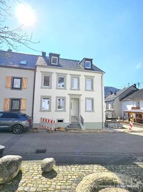 Hausansicht - Vollständig modernisiertes Einfamilienhaus mit Charme und Komfort - NICHT HOCHWASSERGEFÄHRDTET !!