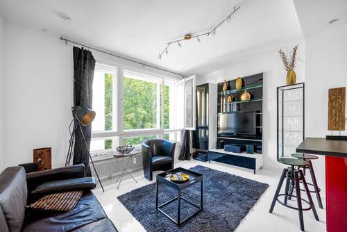 Wohnzimmer - 2 Zimmer Etagenwohnung zum Kaufen in Berlin
