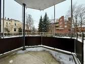 Balkon mit Blick in den Garten - 