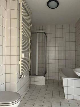 gefliestes Bad mit Wanne und Dusche - 