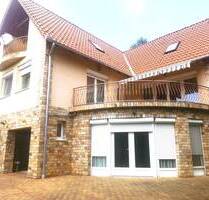 Dreigenerationenhaus (270 m²) mit Doppelgarage auf einem 1.645 m² großen, parkähnlich angelegten Grundstück in Zalakaros, Baujahr 2007, zu verkaufen