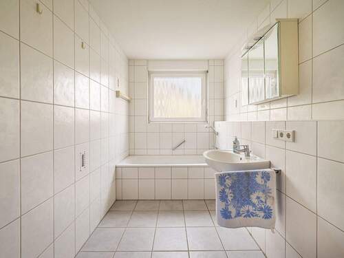Badezimmer Ansicht 1 - 