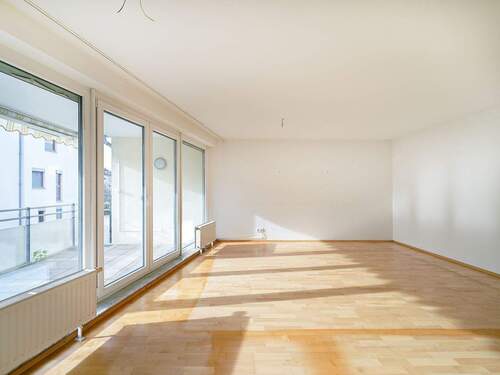 Wohnzimmer Ansicht 2 - 3 Zimmer Etagenwohnung in Karlsruhe