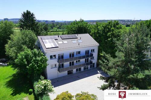 Drohnenansicht Nord-Ost - Kernsaniertes, leerstehendes & aufgeteiltes 15 Fam. Haus in einer Sackgasse von Kornwestheim