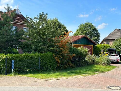 4_Haus mit Carport.jpeg - 