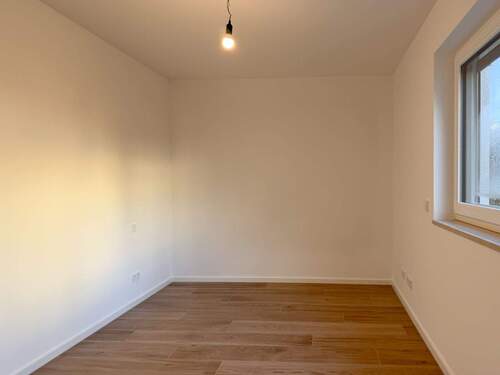 Kinderzimmer - 3 Zimmer Etagenwohnung zur Miete in München