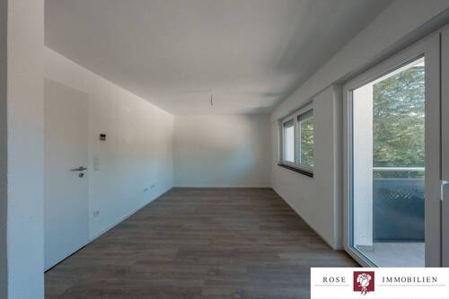 ETW Nr. 4 - EG links - Wohn- und Esszimmer Bild 3 - 