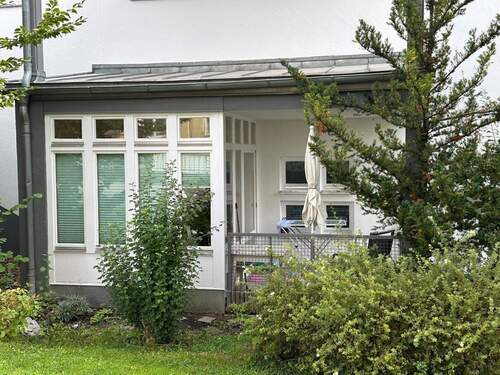 Außenansicht - 2-Zimmer-Wohnung SR-West mit TG-Stellplatz (vermietet)